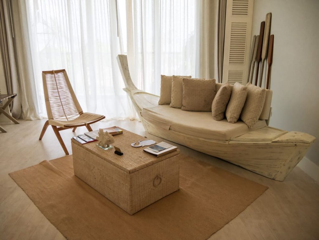 robinson crusoe furniture